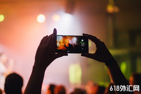 �ڻ��Գ���ô�������ڻ���Լ���նԳ�Ӧ����ô�ã�