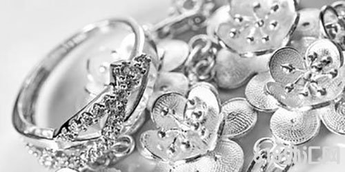 �����ڰ���K�ߺ�ĲƸ�����,���ܷ�ץס����?